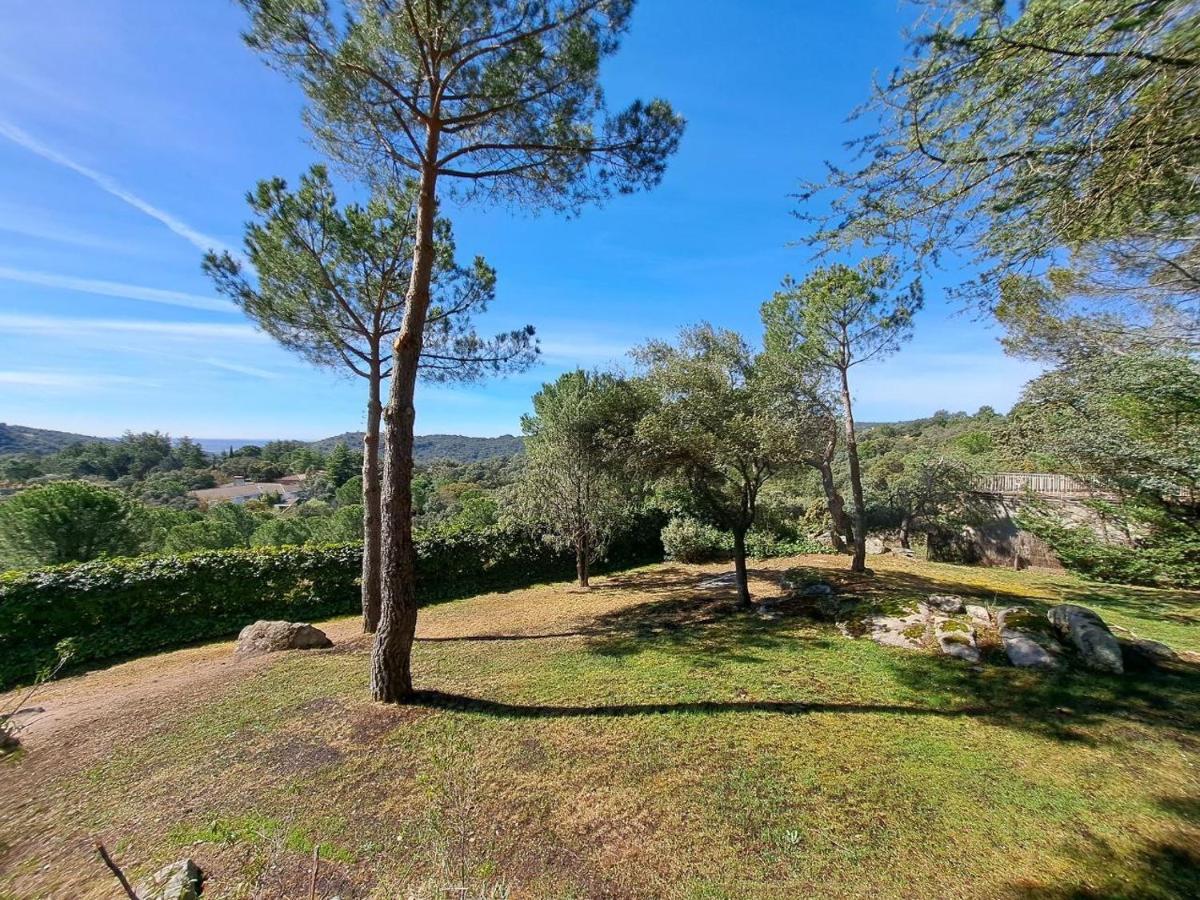 Chalet Con Piscina En Torrelodones Esterno foto