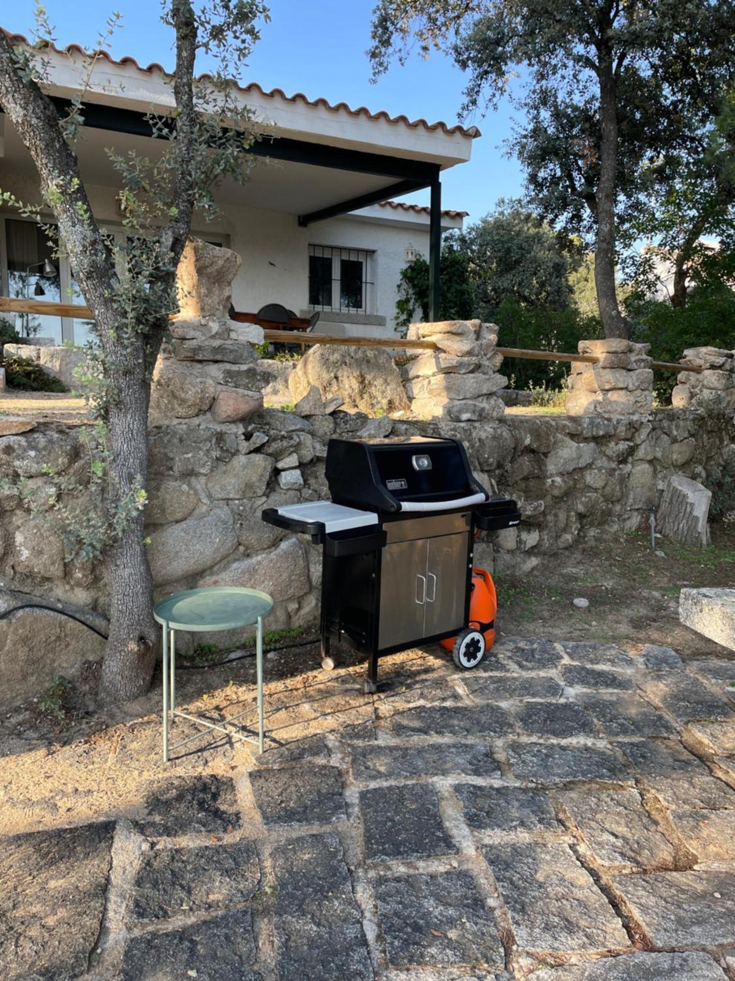Chalet Con Piscina En Torrelodones Esterno foto
