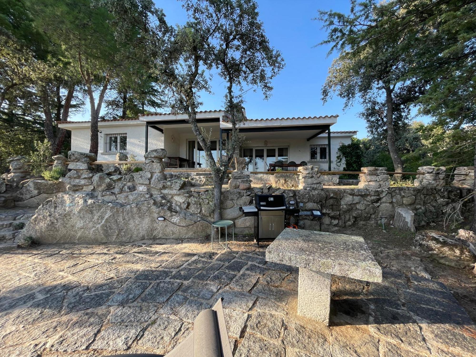 Chalet Con Piscina En Torrelodones Esterno foto