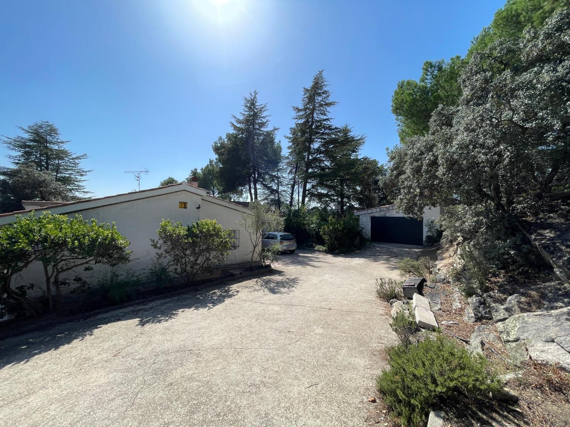 Chalet Con Piscina En Torrelodones Esterno foto