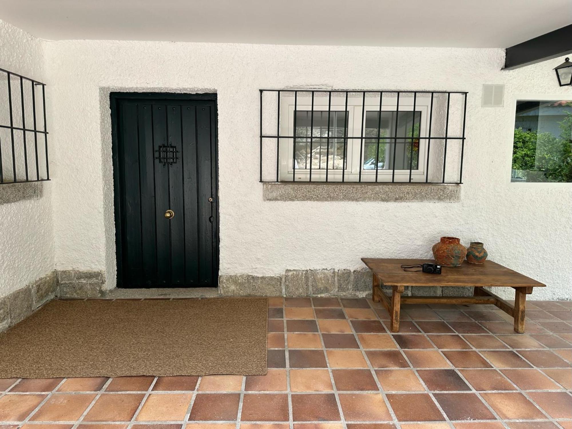 Chalet Con Piscina En Torrelodones Esterno foto